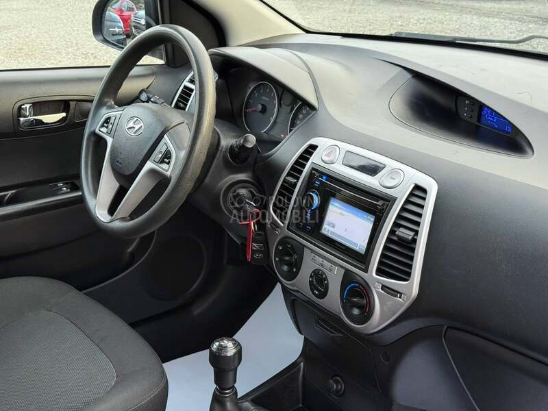 Hyundai i20 1.2 NAVl SWlSS