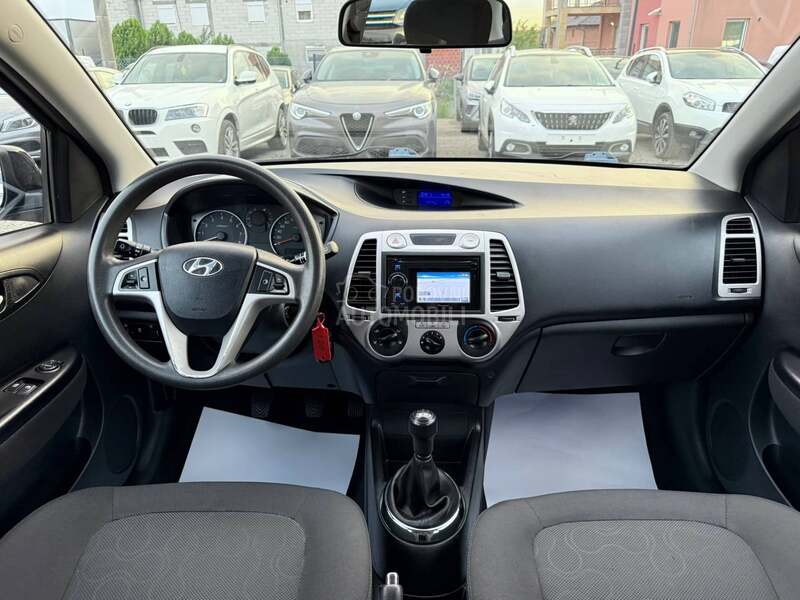 Hyundai i20 1.2 NAVl SWlSS