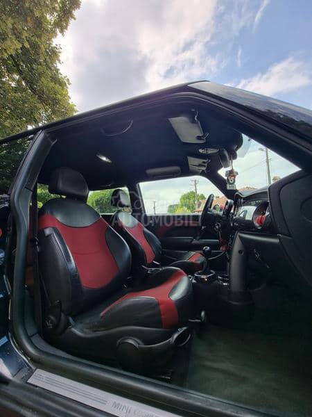 MINI Cooper S 1.6 // 225