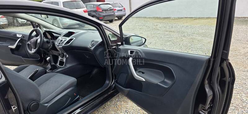 Ford Fiesta 1.2b kaonov