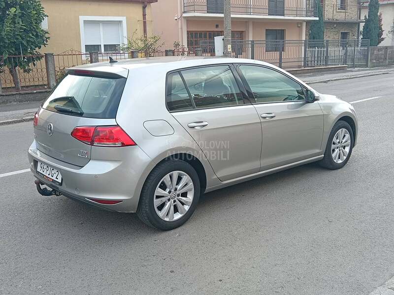 Volkswagen Golf 7 1.6 TDI FABRIKA N0V
