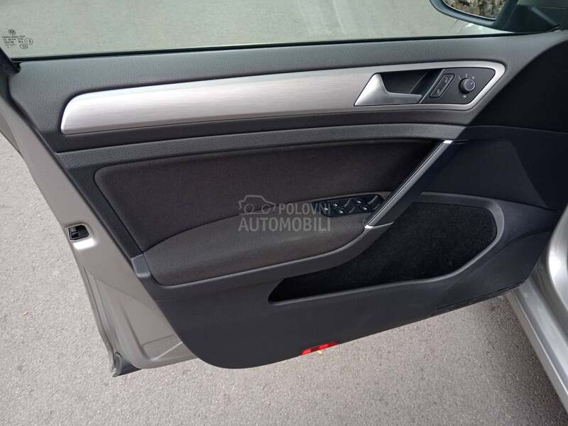 Volkswagen Golf 7 1.6 TDI FABRIKA N0V