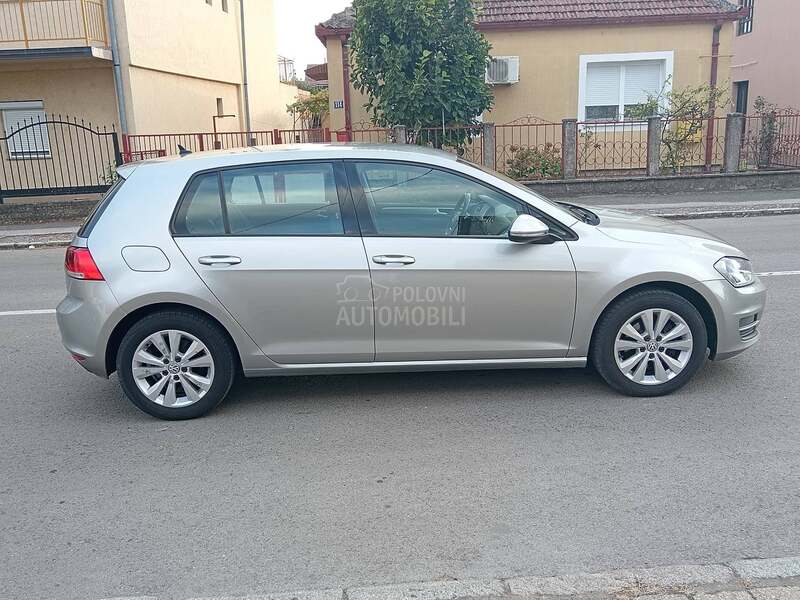 Volkswagen Golf 7 1.6 TDI FABRIKA N0V
