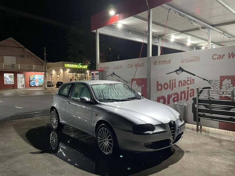 Alfa Romeo 147 