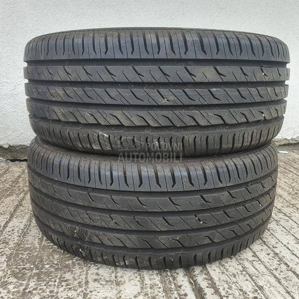 Semperit 215/45 R17 Letnja