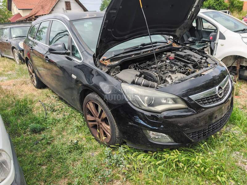 Opel Astra J Copa 2011. god. -  kompletan auto u delovima
