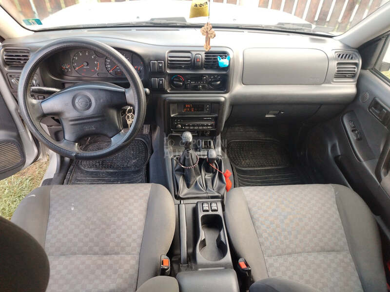 Opel Frontera 