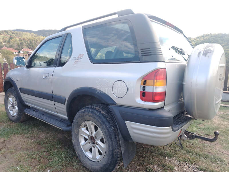 Opel Frontera 