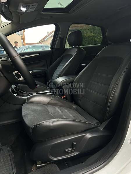 Ford Mondeo TITANUIM X