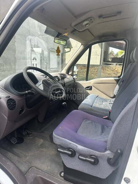 Opel Movano 