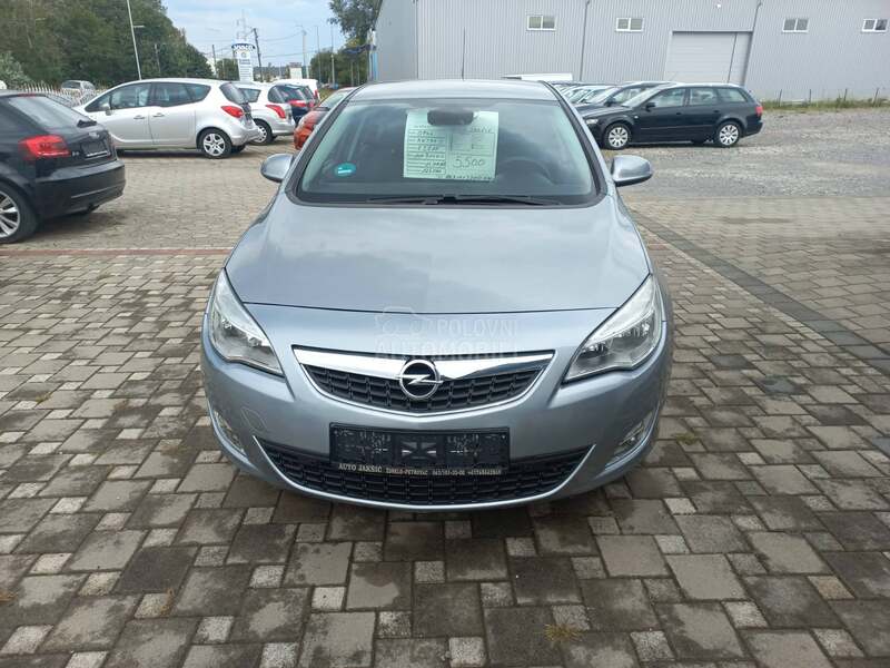 Opel Astra J 1400  net