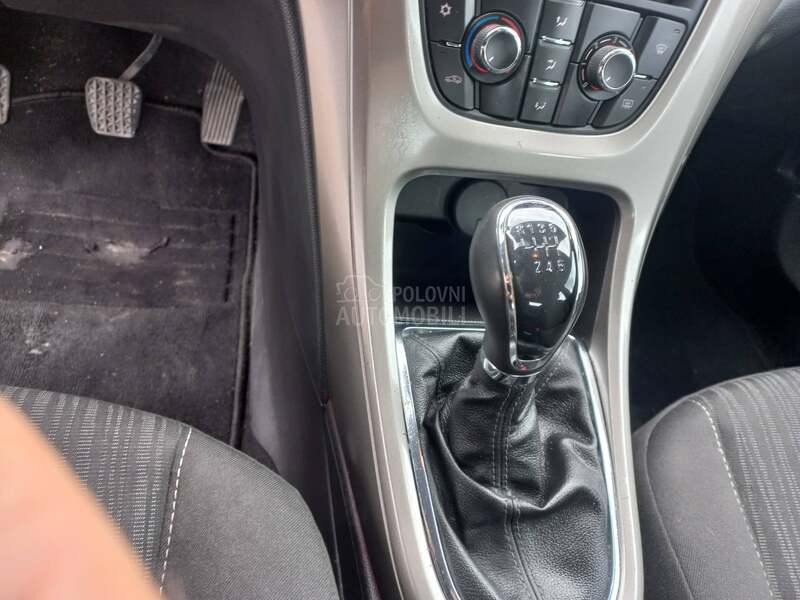 Opel Astra J 1400  net