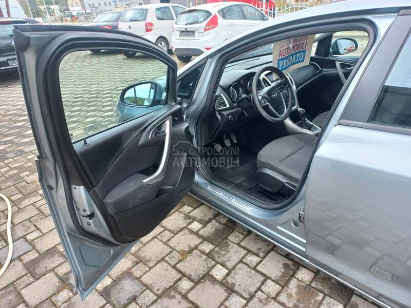 Opel Astra J 1400  net