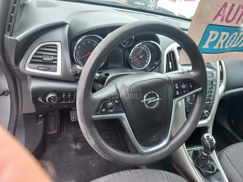 Opel Astra J 1400  net