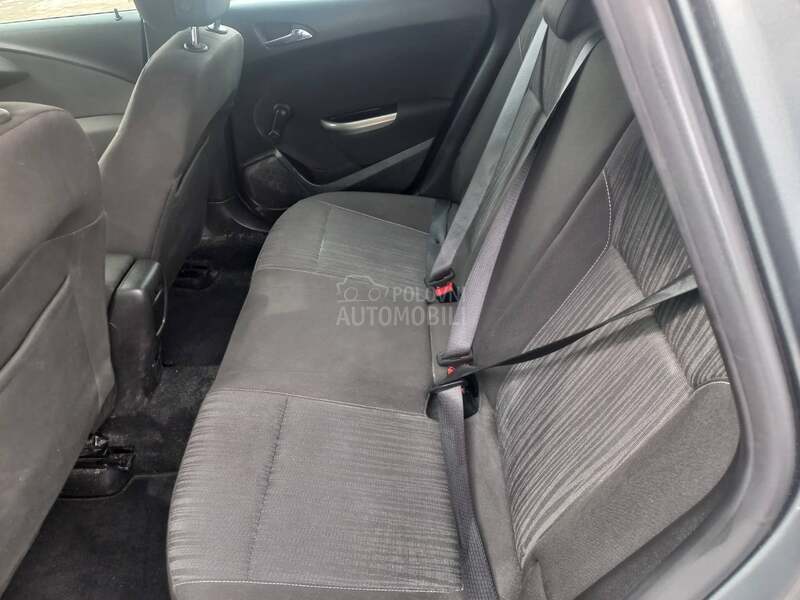 Opel Astra J 1400  net