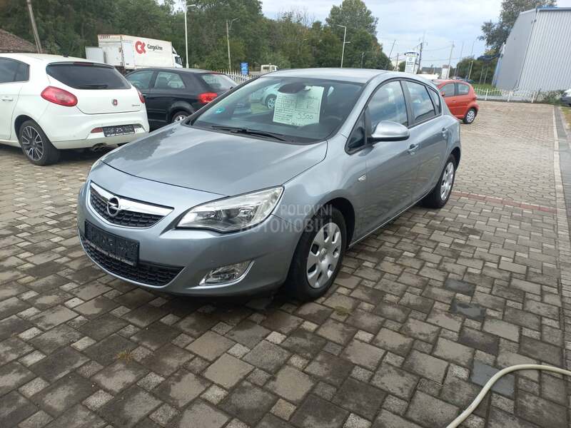 Opel Astra J 1400  net
