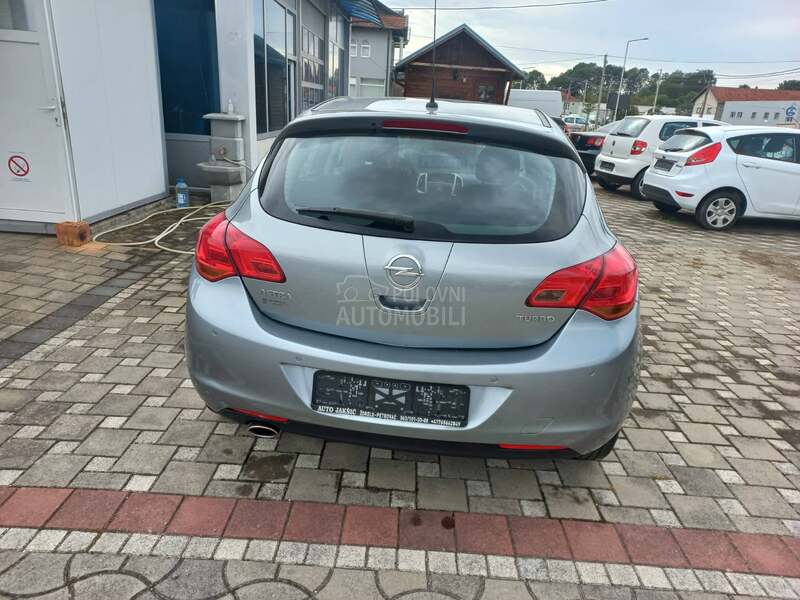 Opel Astra J 1400  net