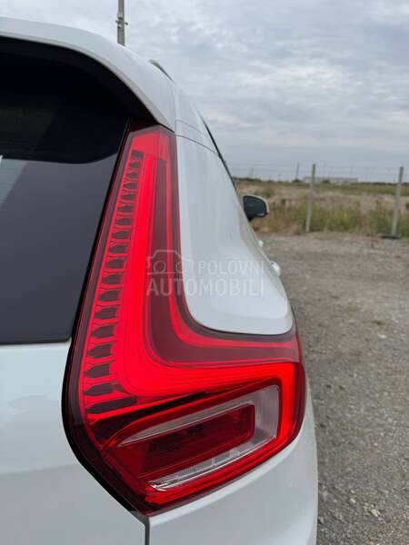 Volvo XC40 Momentum Pro