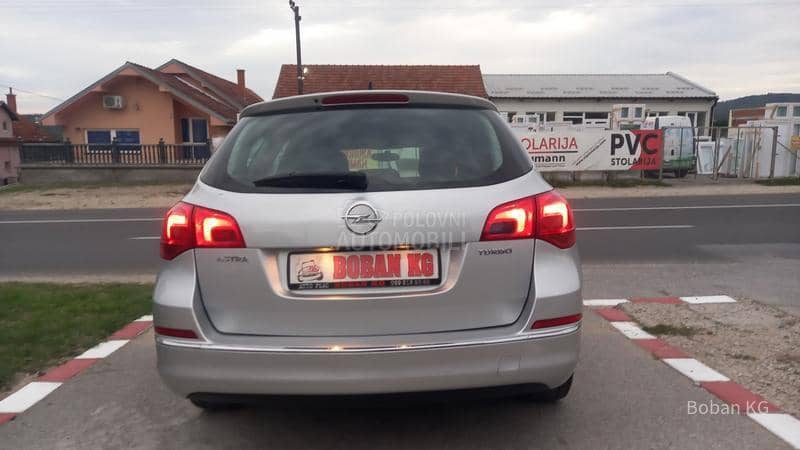 Opel Astra J 1.4 eko auto CH