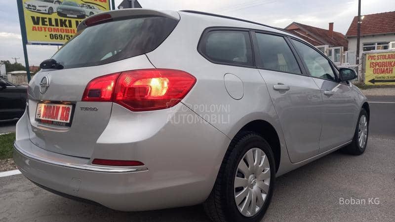 Opel Astra J 1.4 eko auto CH