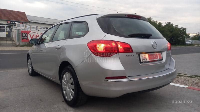 Opel Astra J 1.4 eko auto CH
