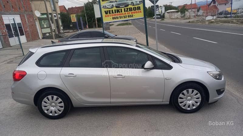 Opel Astra J 1.4 eko auto CH