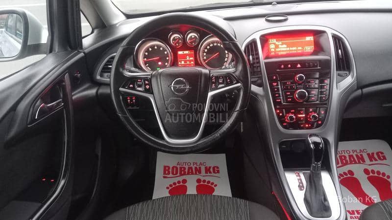 Opel Astra J 1.4 eko auto CH