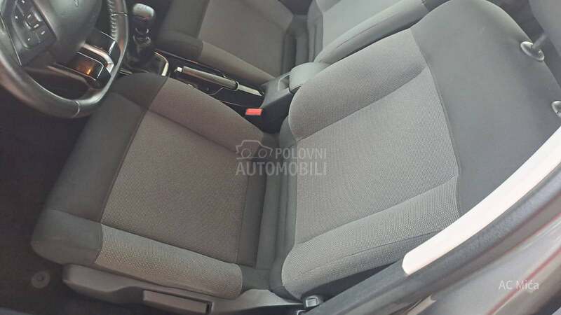 Citroen C4 Cactus 1.2 PURE NAV ALU LED