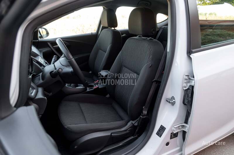 Opel Astra J 1.4 TURBO ENJOY