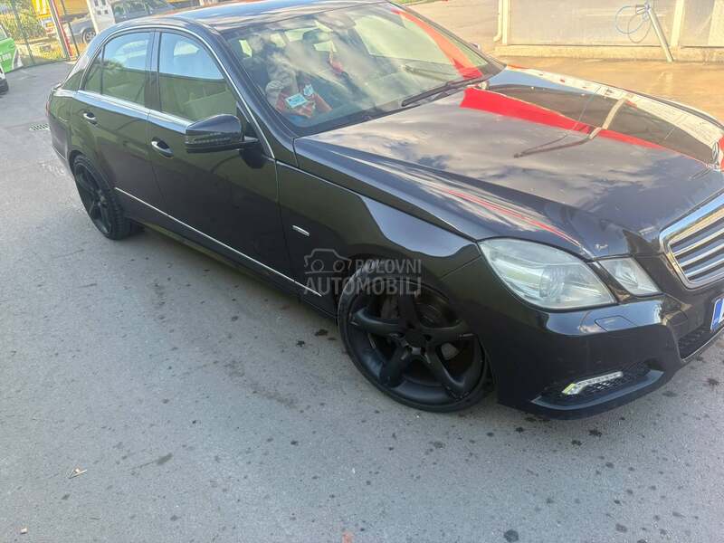 Mercedes Benz E 350 