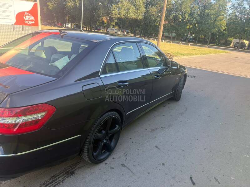 Mercedes Benz E 350 