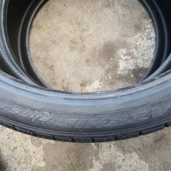 Falken 215/35 R19 Letnja