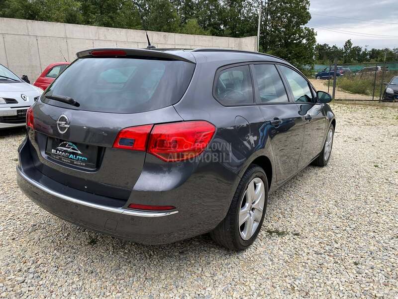 Opel Astra J 