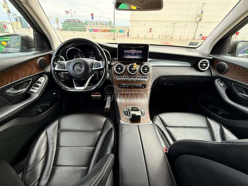 Mercedes Benz GLC 250 4MATIC AMG