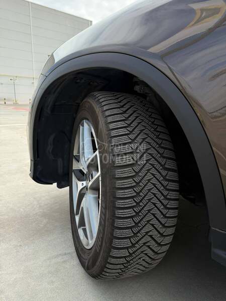 Mercedes Benz GLC 250 4MATIC AMG