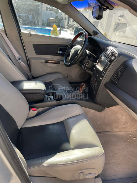 Cadillac CTS luxury