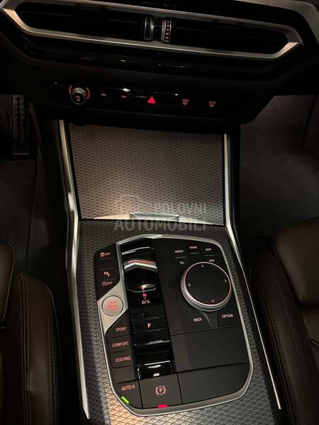 BMW 330 M330i