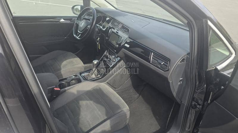 Volkswagen Touran 1.6 TDI DSG