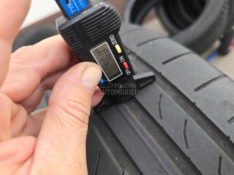 Continental 215/50 R17 Letnja