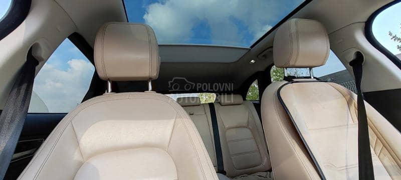 Jaguar F pace 