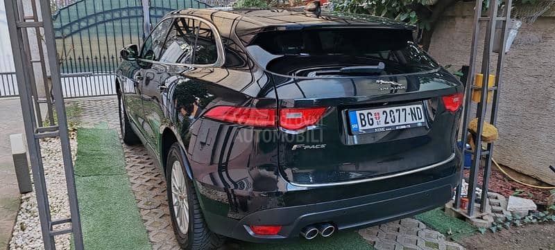 Jaguar F pace 