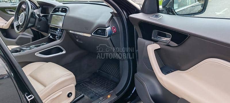 Jaguar F pace 
