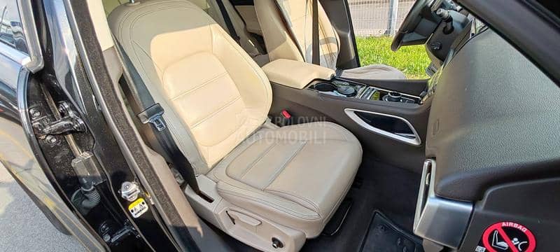 Jaguar F pace 