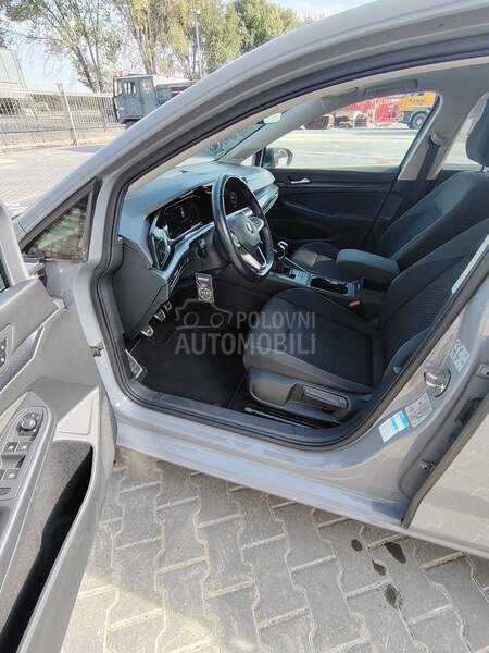 Volkswagen Golf 8 2.0 TDI