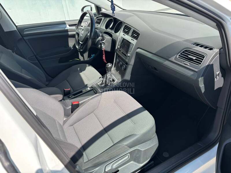Volkswagen Golf 7 1.4 TSI COMFORTLINE