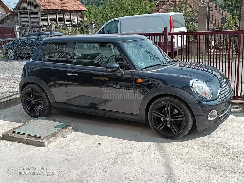 MINI Cooper 