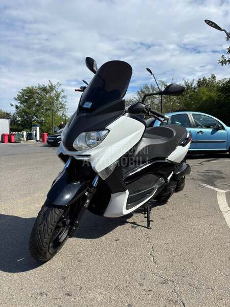 Yamaha xmax
