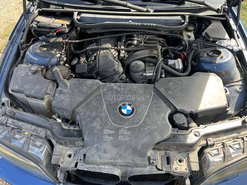 BMW 318 2.0i
