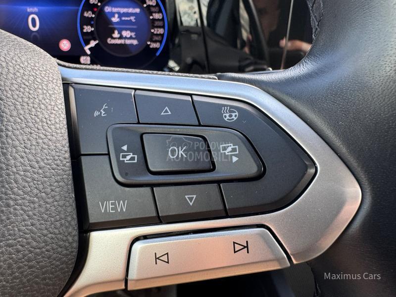 Volkswagen Golf 8 1.0 eTSI