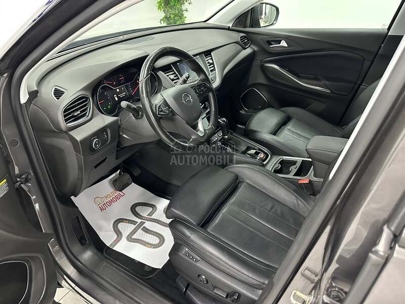 Opel Grandland X 1.2 INNOVATION